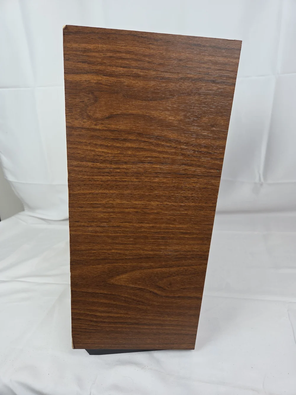 90 Cd's...Vintage 3-Drawer Woodgrain Media Organizer in Brown..